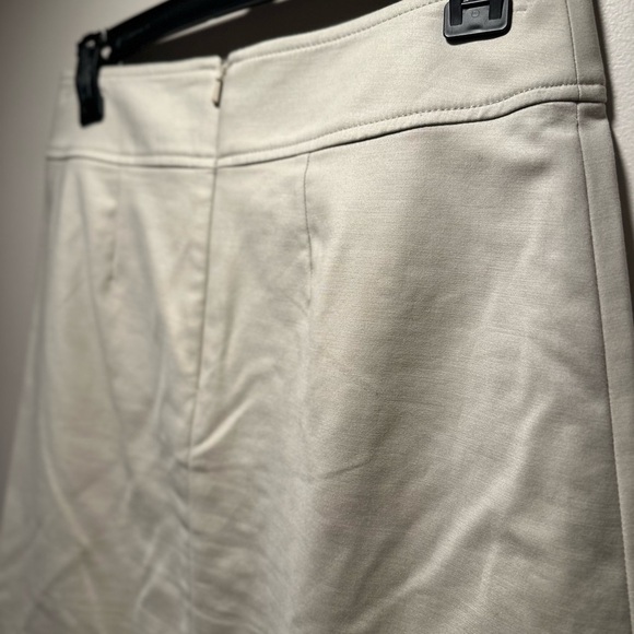 Banana Republic Midi Lined Skirt Size 0 - Picture 7 of 16